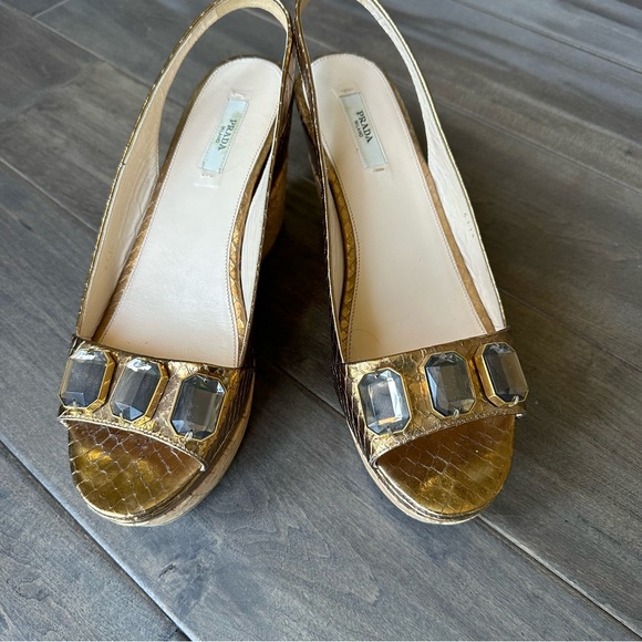 PRADA Gold Wedge Slingback Sandals🌸 - Picture 11 of 16